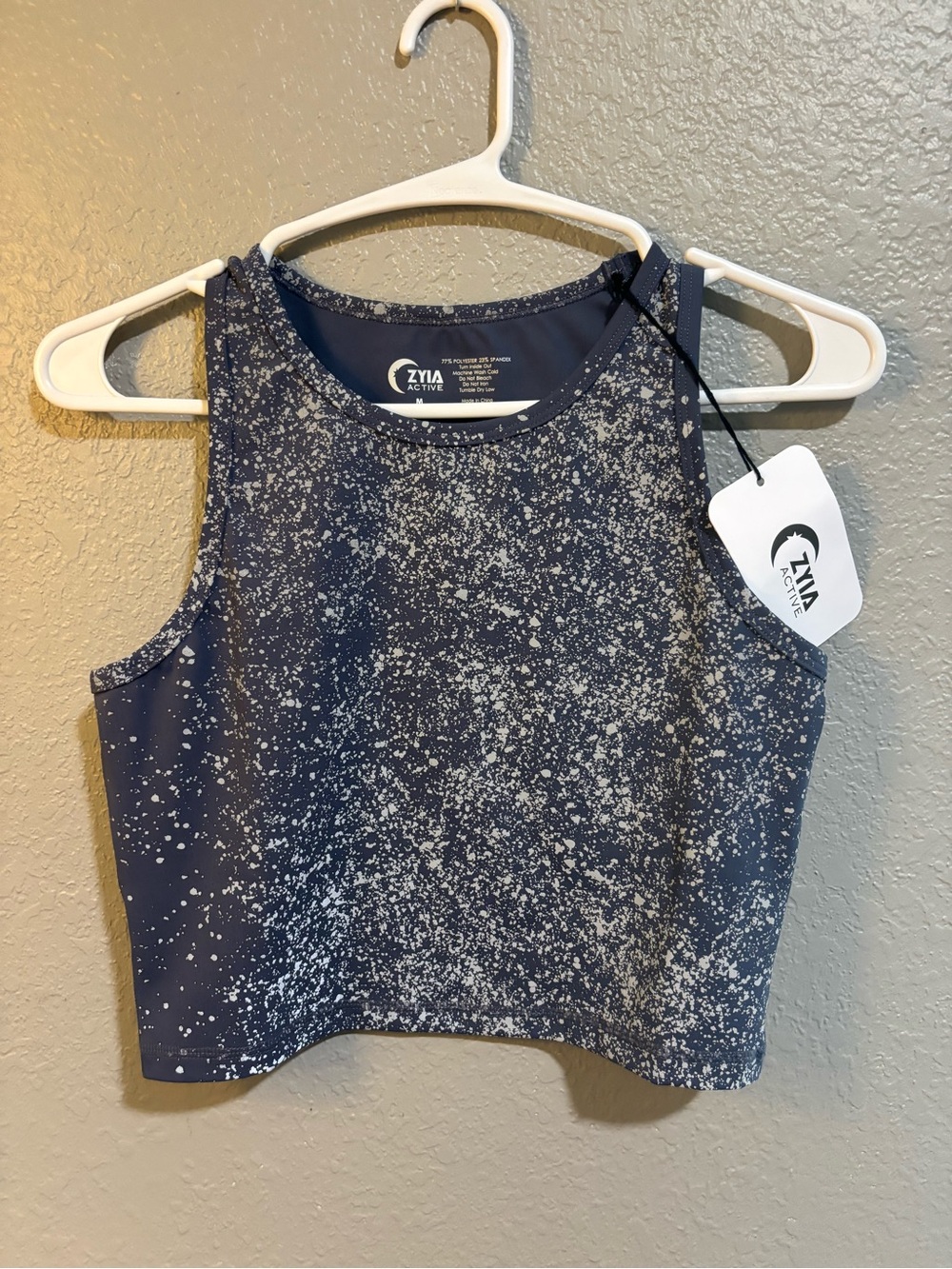 ZYIA active top NWT